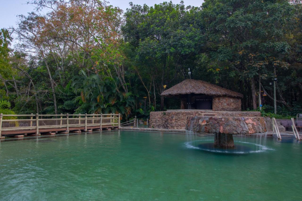 Rio Quente Resorts - Eco Chales エクステリア 写真